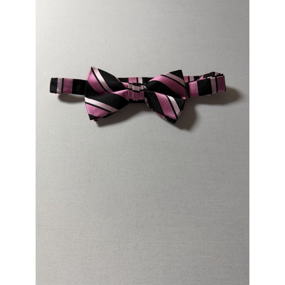 Bowtie Necktie Pre-Tied Pink and Black Stacy Adams Men’s